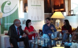 Múltiples problemas dificultan que las patentes españolas fomenten la innovación y la difusión del conocimiento tecnológico, acordábamos en el #CaféBiotec.