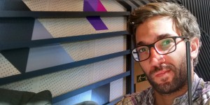 Tonado un café en el campus de google para emprendedores